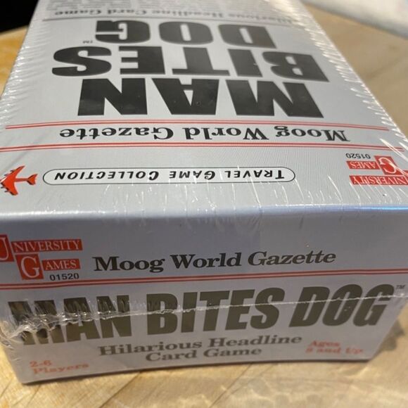 Man Bites Dog Card Game, University Games, Travel Game Collection, New Sealed - Picture 3 of 4